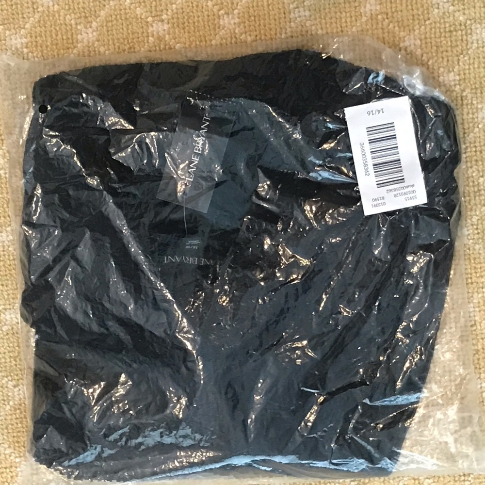 NWT Lane Bryant Illusion Dot Mesh Tank Black 14/16 - Picture 2 of 2